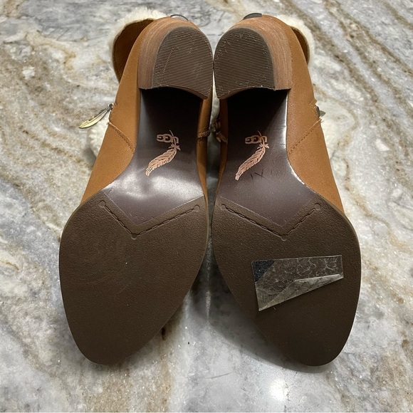 UGG AUSTRALIA Charlee Chestnut Ankle Boots With Sherpa Cuff Detail - Picture 14 of 16
